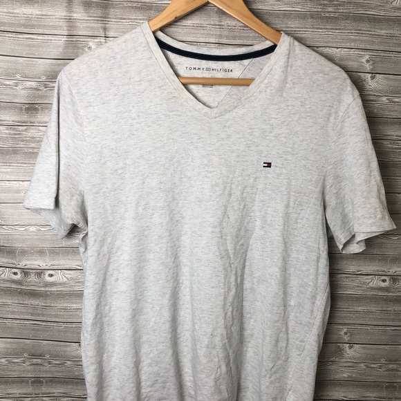Vintage Basic Tommy Hilfiger V Neck - Picture 1 of 5